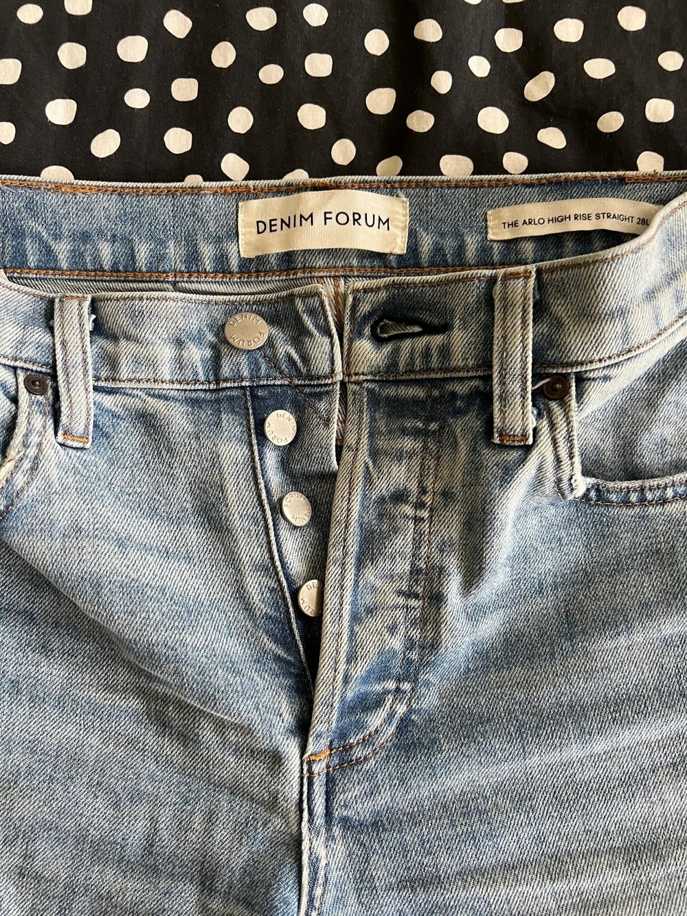 Aritzia Denim Forum Light Blue Straight-Leg  Button Fly Jeans Size 24 - Picture 7 of 7